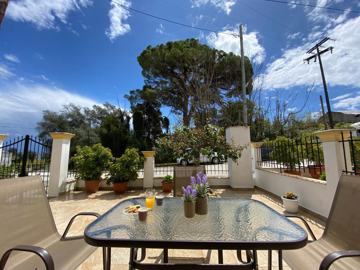 Casa Di Elena Appartement Petrití
